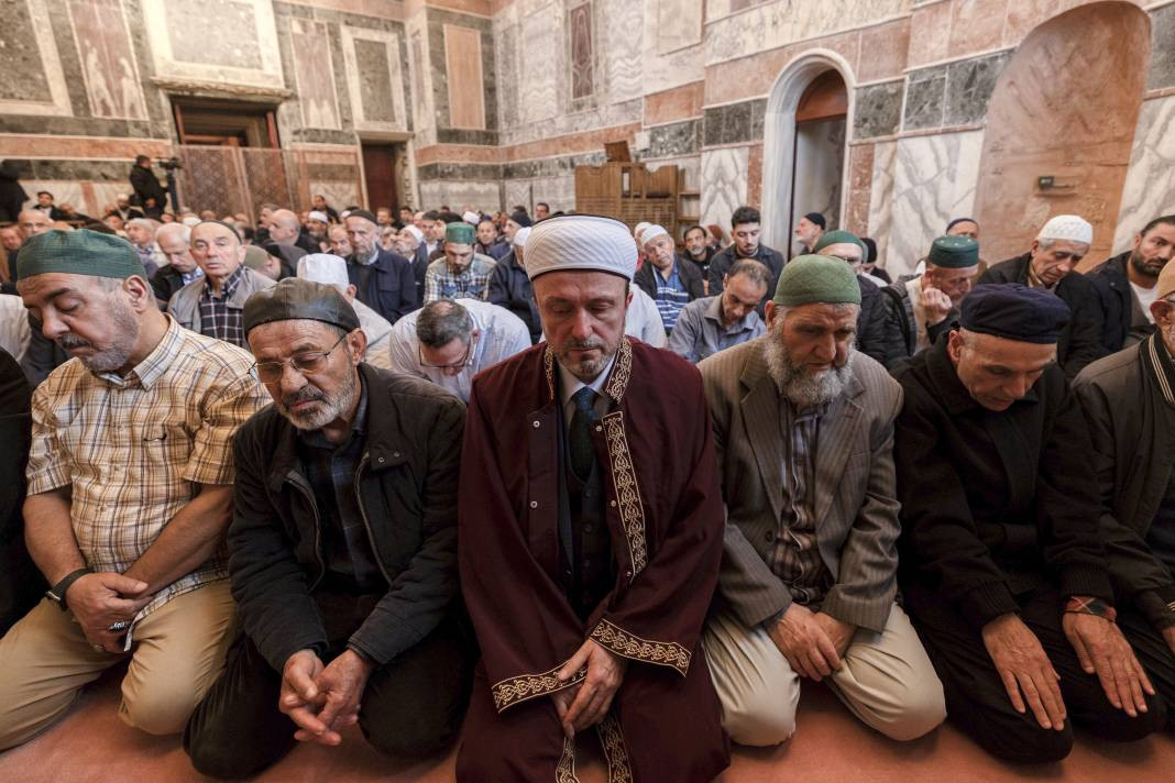 Kiliseden camiye çevrilen Kariye Camii’nde 79 yıl sonra ilk cuma namazı - Resim: 2